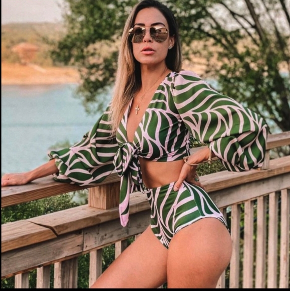 Swimwear - Picture 2 of 7